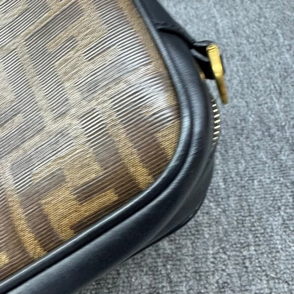 Fendi Camera Shoulder Bag fbcco735-102225 - Picture 11 of 14